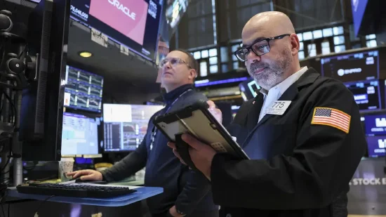 尾盘:油价维持高位 标普指数下跌50点