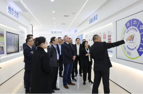 万通汽车教育携手艾沛克斯工具集团 共绘校企合作新蓝图