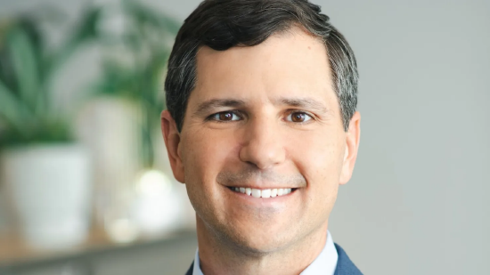 Zillow首席执行官：成功并非靠线性职业路径，更像是一座“攀爬架”